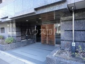 15/18 エントランス