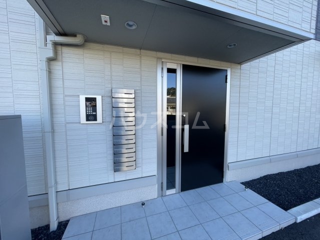 14/17 エントランス