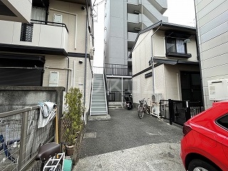 21/23 エントランス