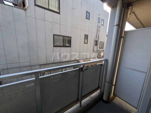 22/23 バルコニー