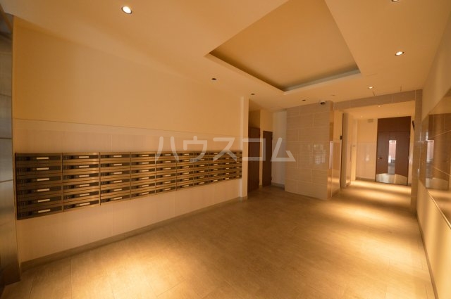 22/30 エントランス