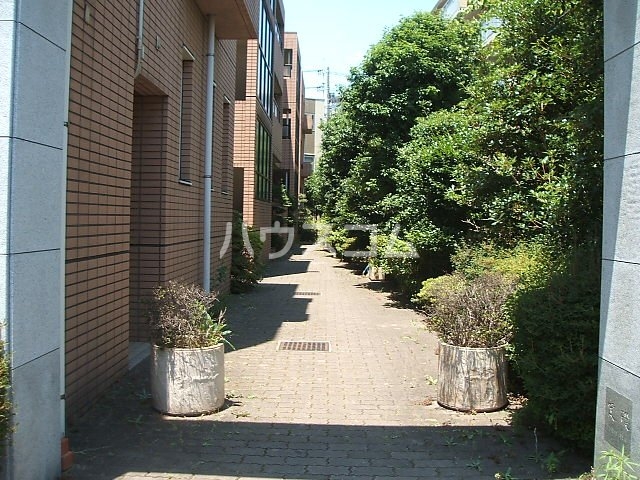 3/4 エントランス