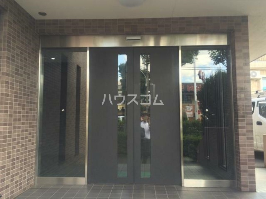 15/26 エントランス