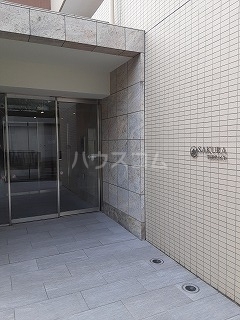 29/30 エントランス