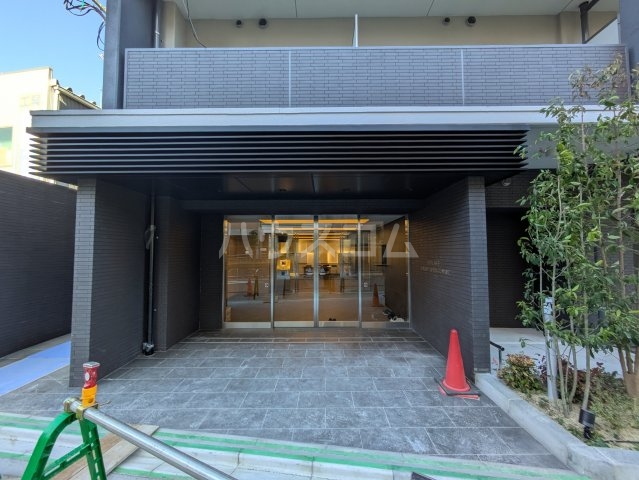 22/30 エントランス