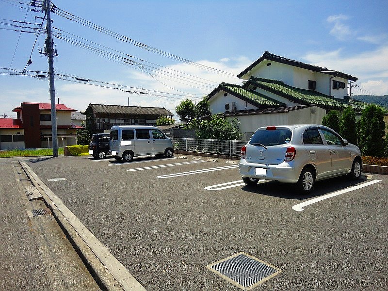 14/20 駐車場