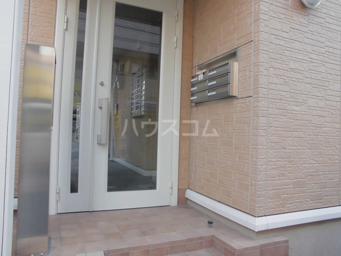 13/23 エントランス