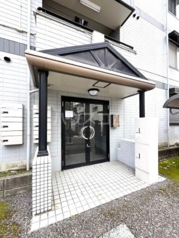 16/24 エントランス