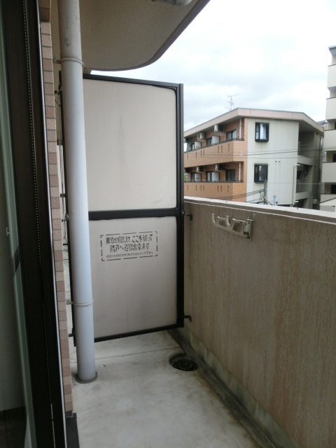 13/30 バルコニー