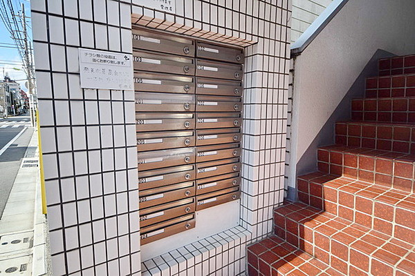 17/22 エントランス