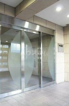 5/5 エントランス