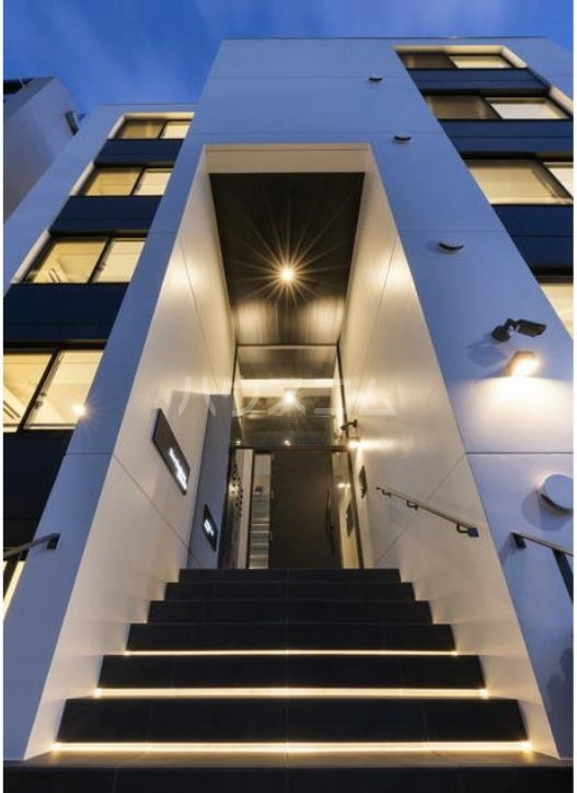 16/22 エントランス