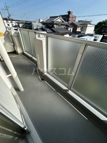 15/26 バルコニー