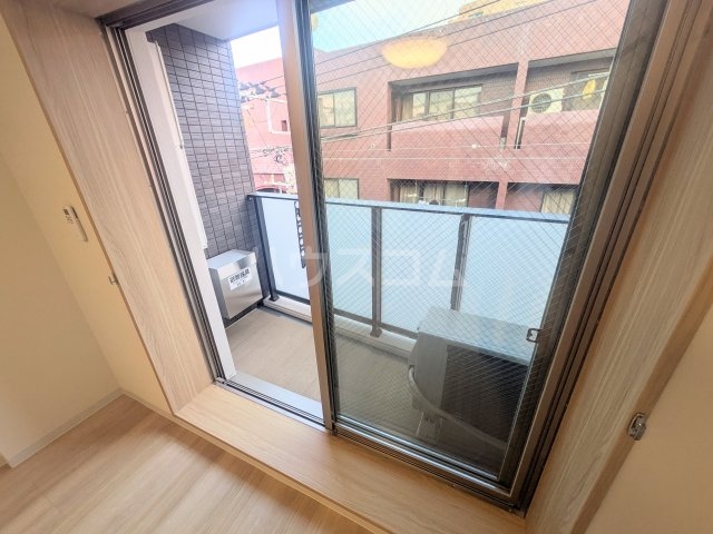 15/28 バルコニー