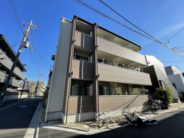 19/28 エントランス