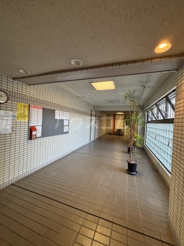 19/29 エントランス