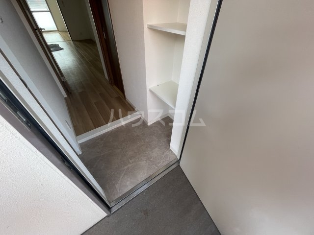 28/30 エントランス