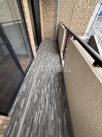 23/30 バルコニー