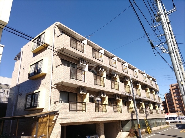 22/30 エントランス