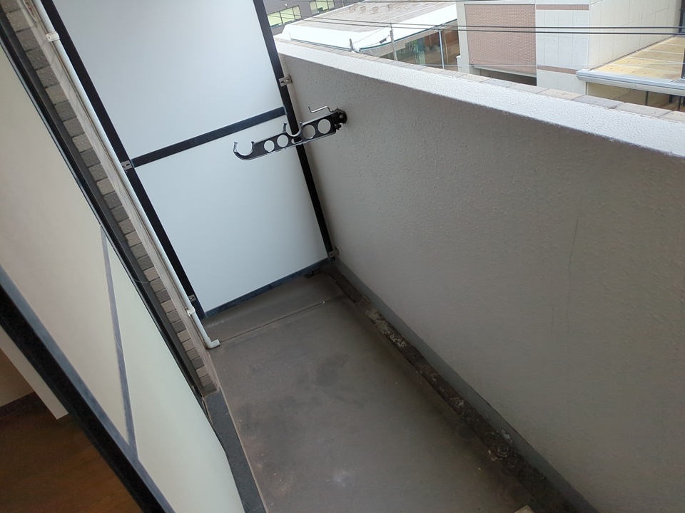 17/30 バルコニー