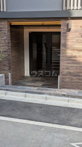 19/24 エントランス