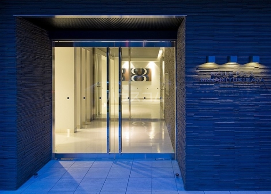 17/21 エントランス