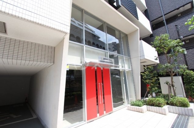 17/26 エントランス