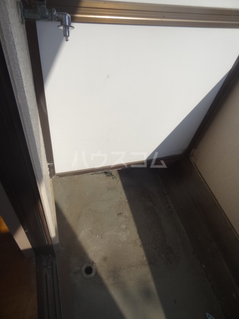 13/23 バルコニー