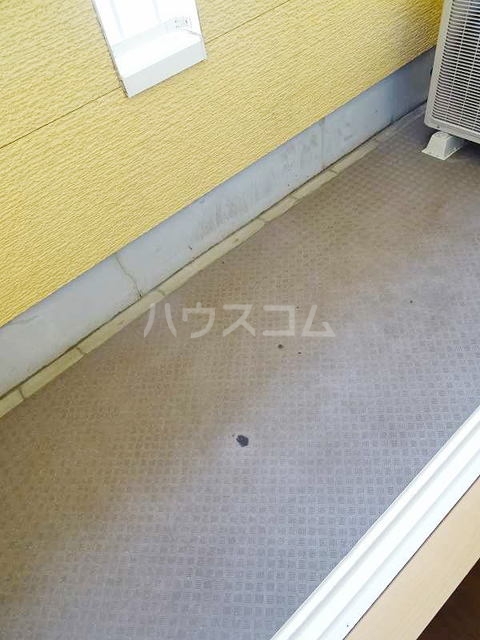 13/22 バルコニー