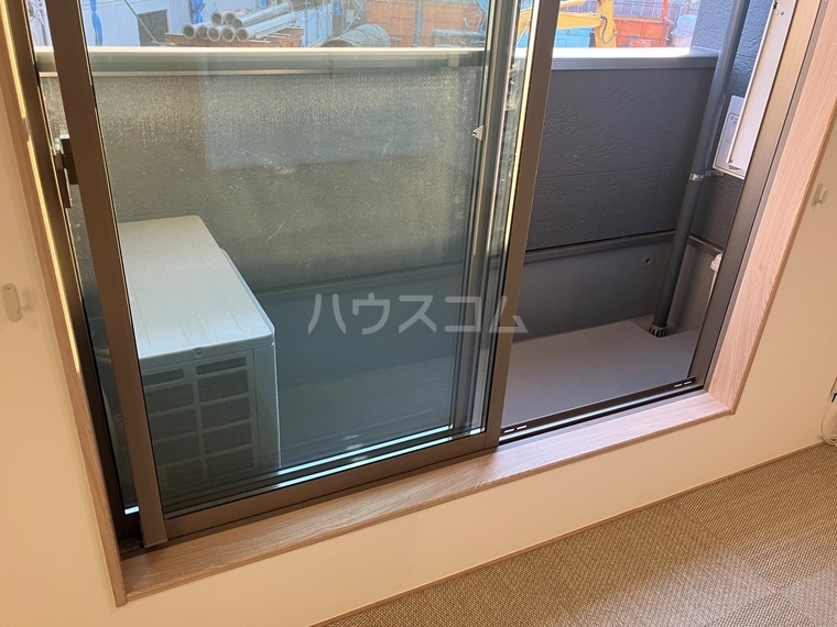 13/18 バルコニー