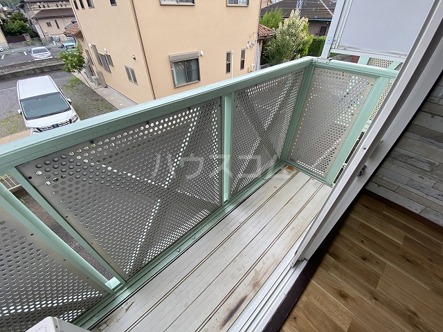19/27 バルコニー