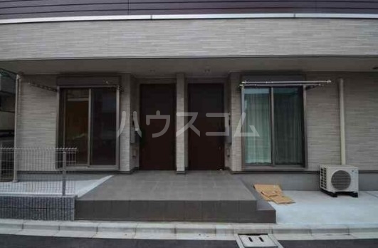 14/26 エントランス