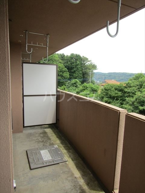 20/27 バルコニー