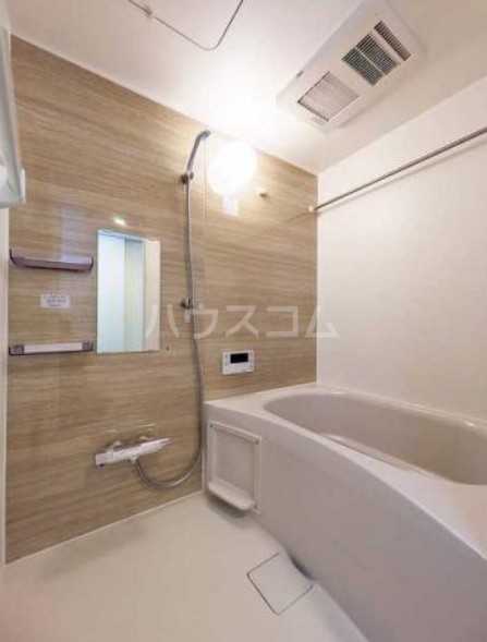 16/22 エントランス