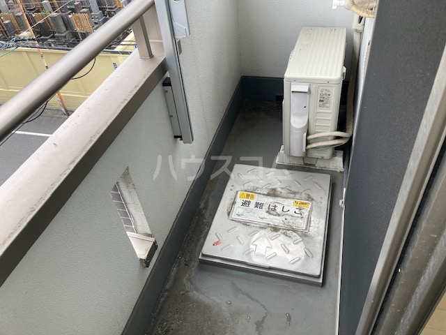 14/28 バルコニー