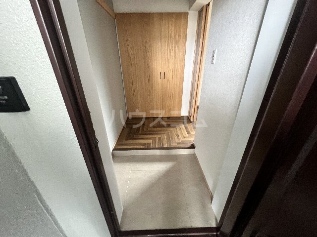 13/30 玄関