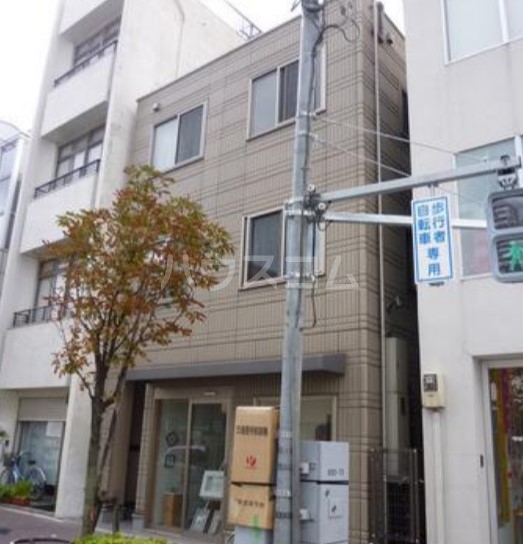 2/5 エントランス