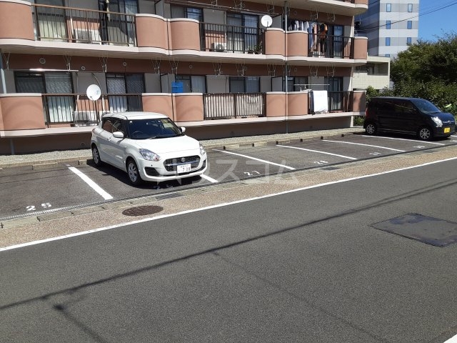 15/19 駐車場