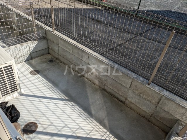 17/23 バルコニー