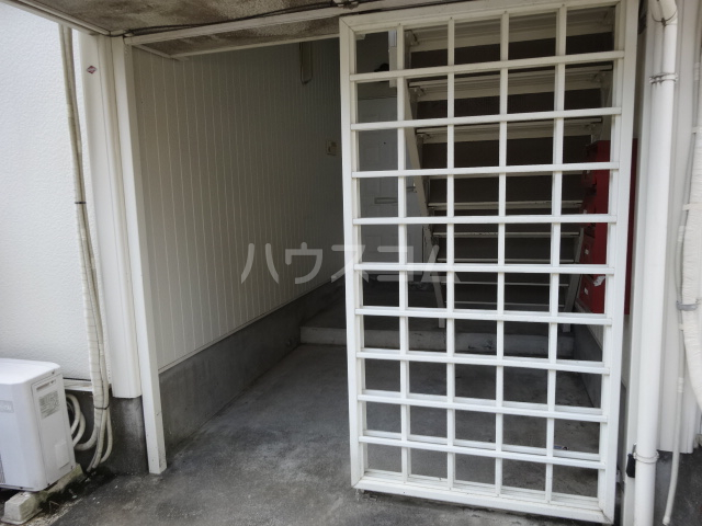 19/20 エントランス