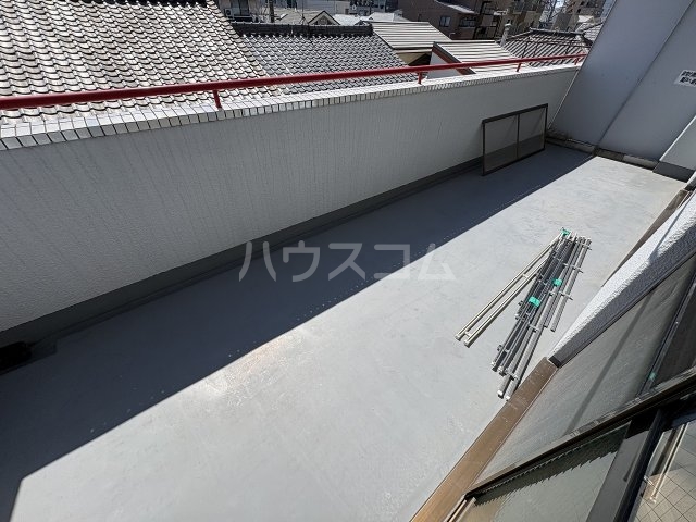 20/30 バルコニー