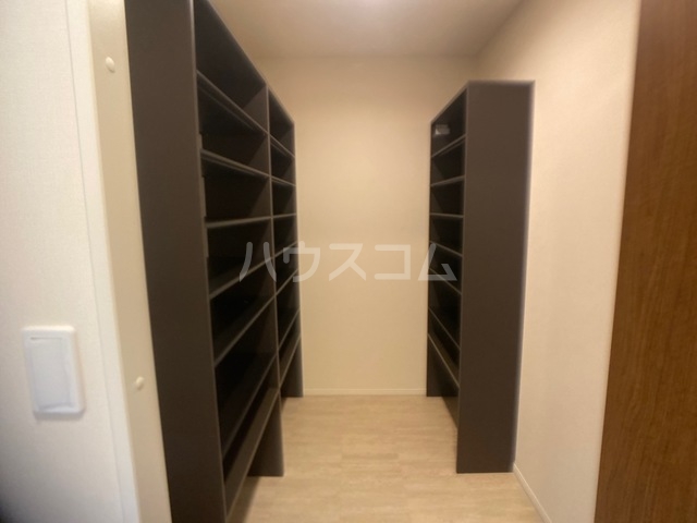 2/5 エントランス