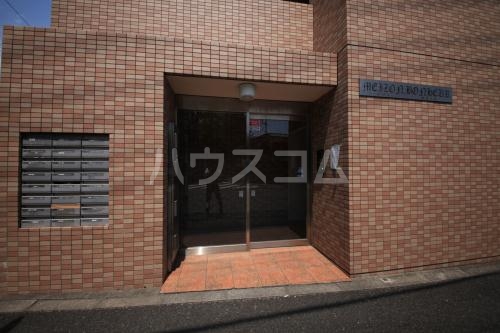 20/30 エントランス