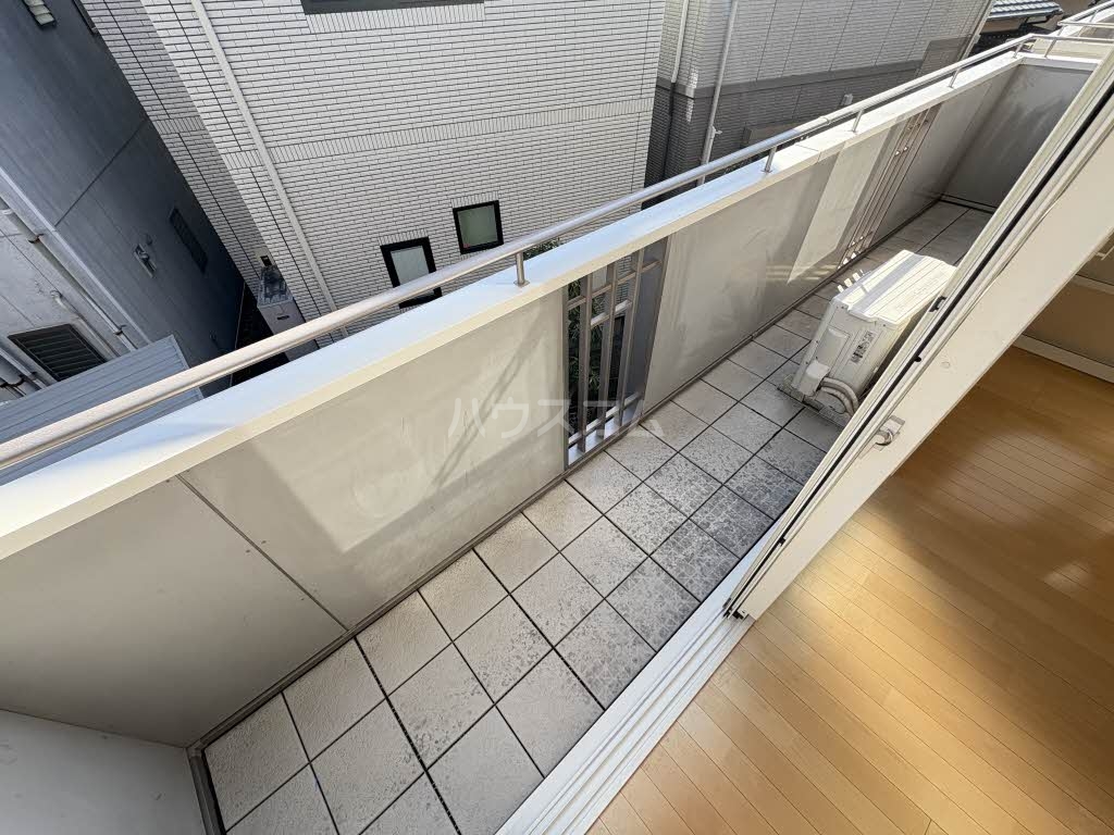 13/26 バルコニー