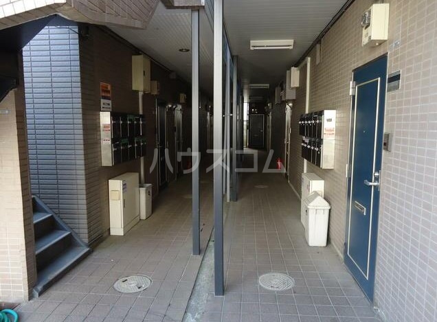 15/25 エントランス