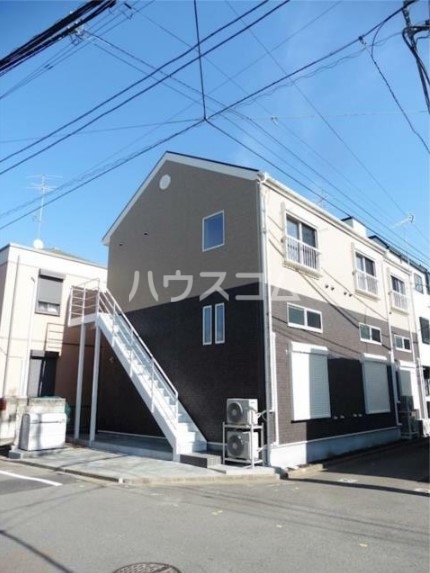 14/22 エントランス