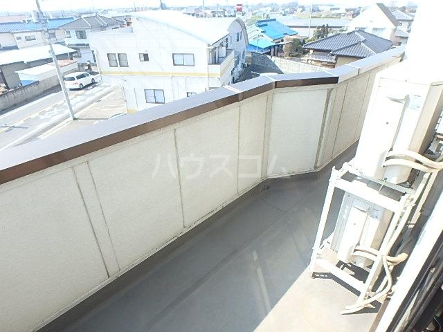 13/19 バルコニー