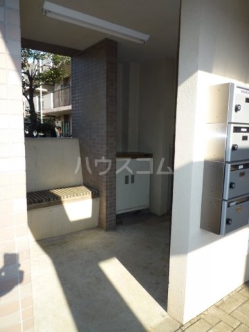 14/28 エントランス