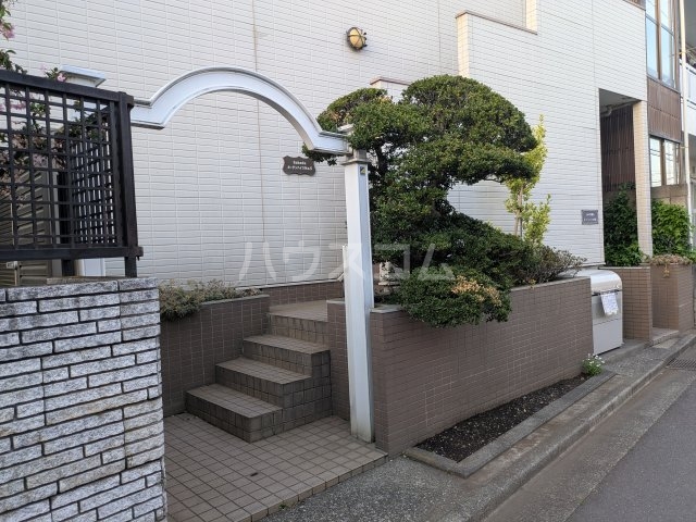 3/7 エントランス