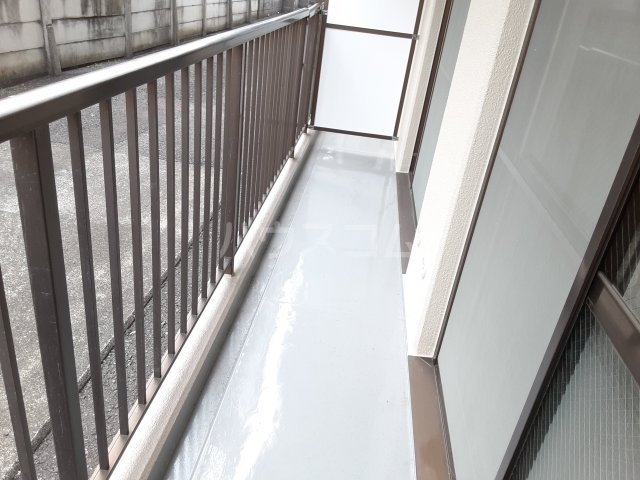 20/30 バルコニー